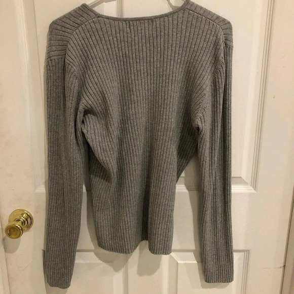 - Chadwick sweater - Picture 3 of 3